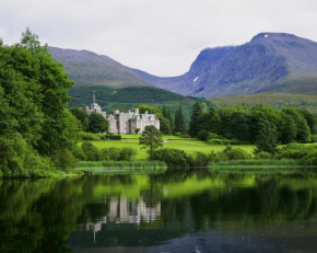  Inverlochy Castle Hotel  Форт Уильям